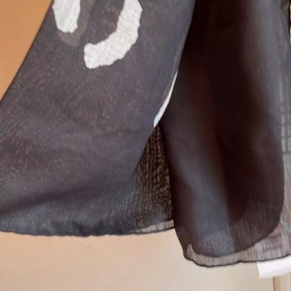 Givenchy Printed Silk and Wool Blend Scarf black - Picture 9 of 11